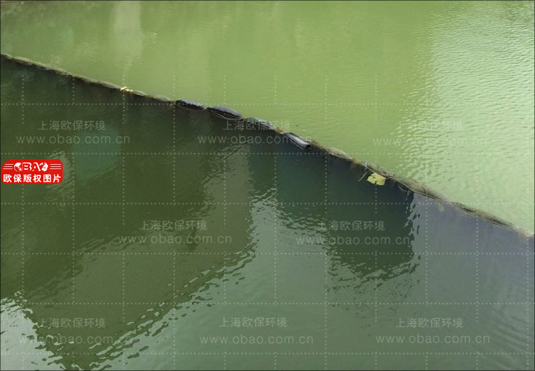 欧保环境通过沉沙幕帘，利用“浅层沉淀”原理，缩短颗粒沉降距离，降低沉淀时间，有效降低水体浊度，提高透光性与氧气传输效率，提高水体自净功能。